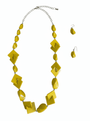 colar chunky com brincos