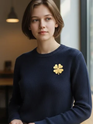 alfinete aço trevo de quatro folhas dourado